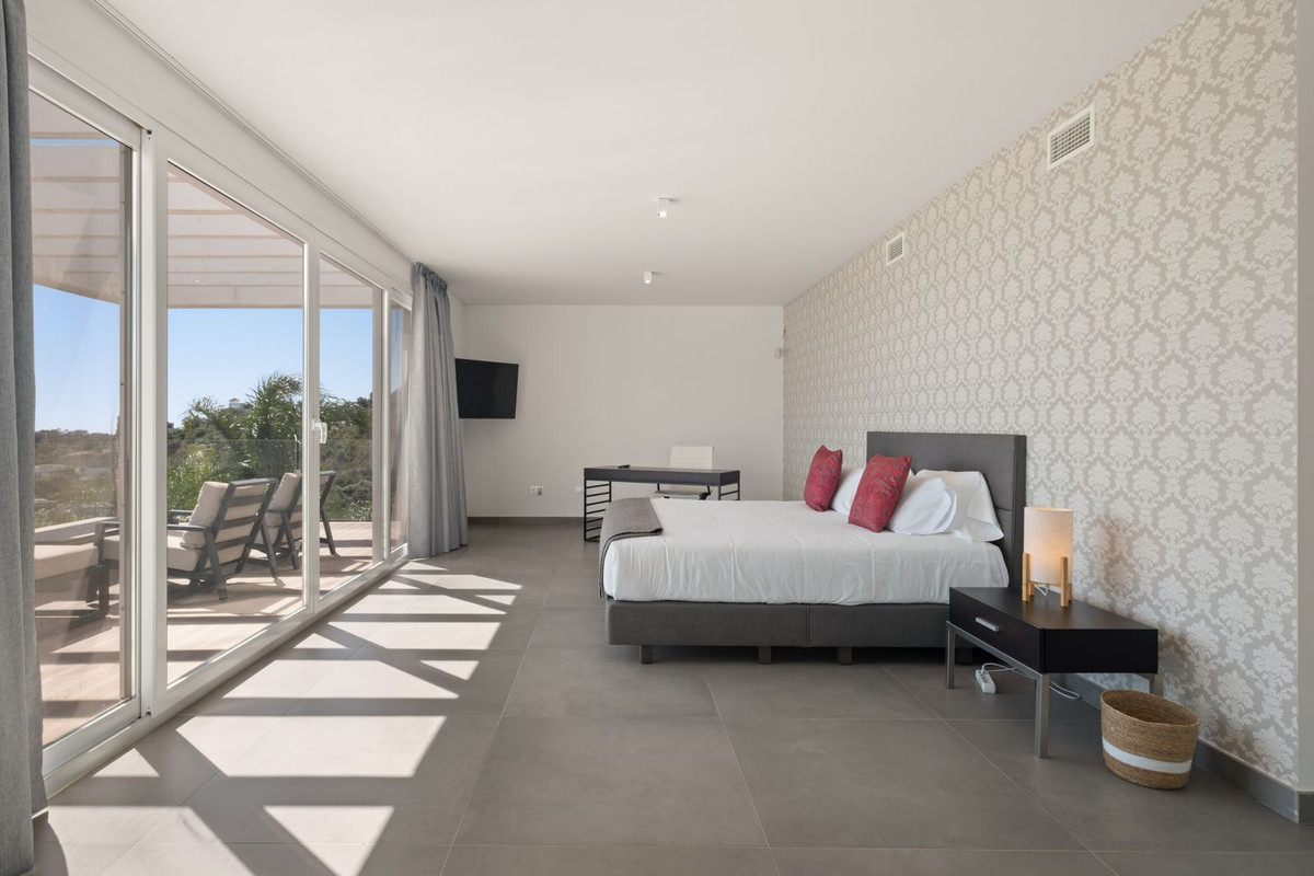 5 Bedroom Villa in Marbella - Foto 23