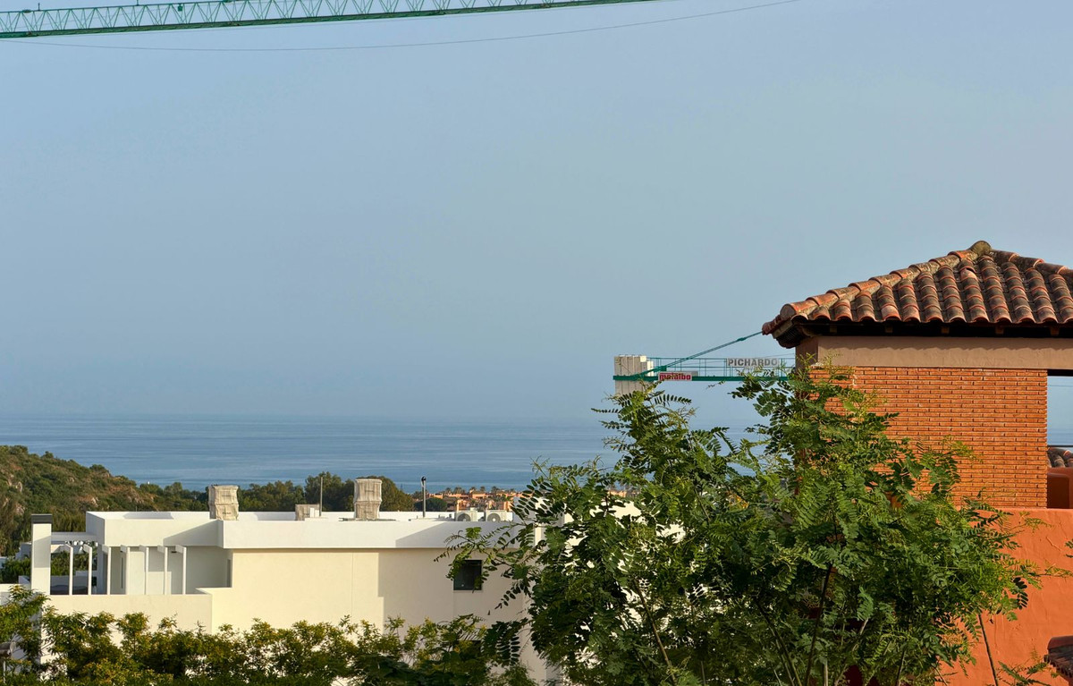 1 Bedroom Apartment in Casares - Photo 7