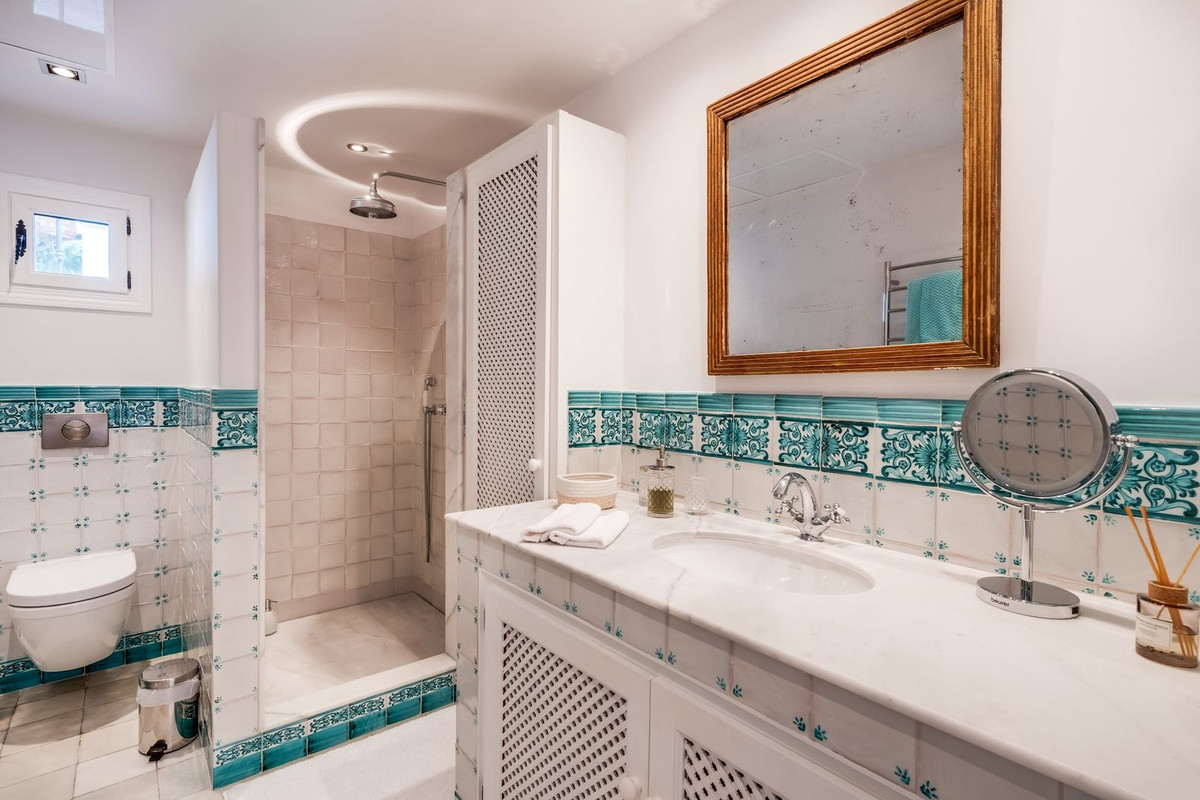 2 Bedroom Apartment in Benahavís - Foto 13