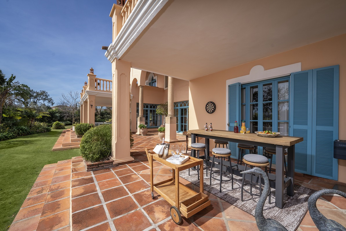 5 Bedroom Villa in San Roque - Photo 12