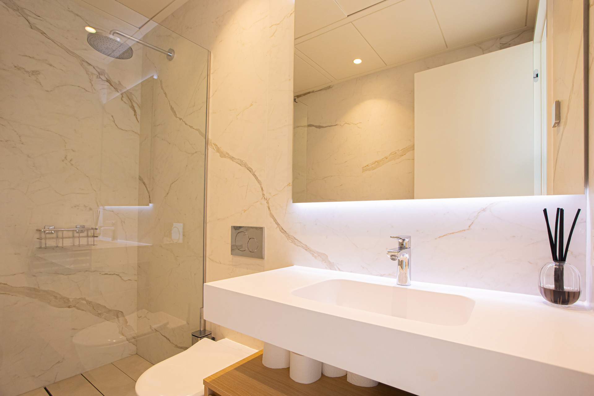 Piso de 2 dormitorios con piscina en Málaga – Foto 24