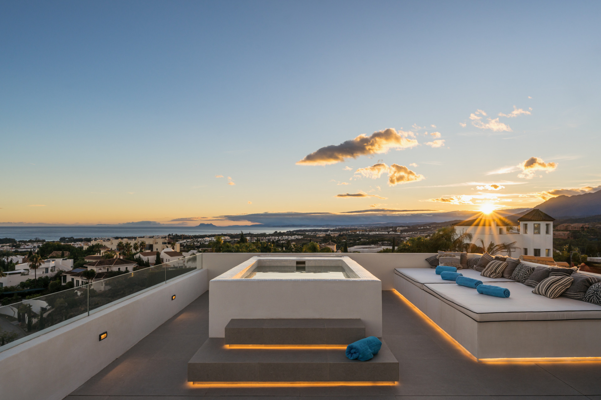 8 Bedroom Villa in Benahavís - Фото 14