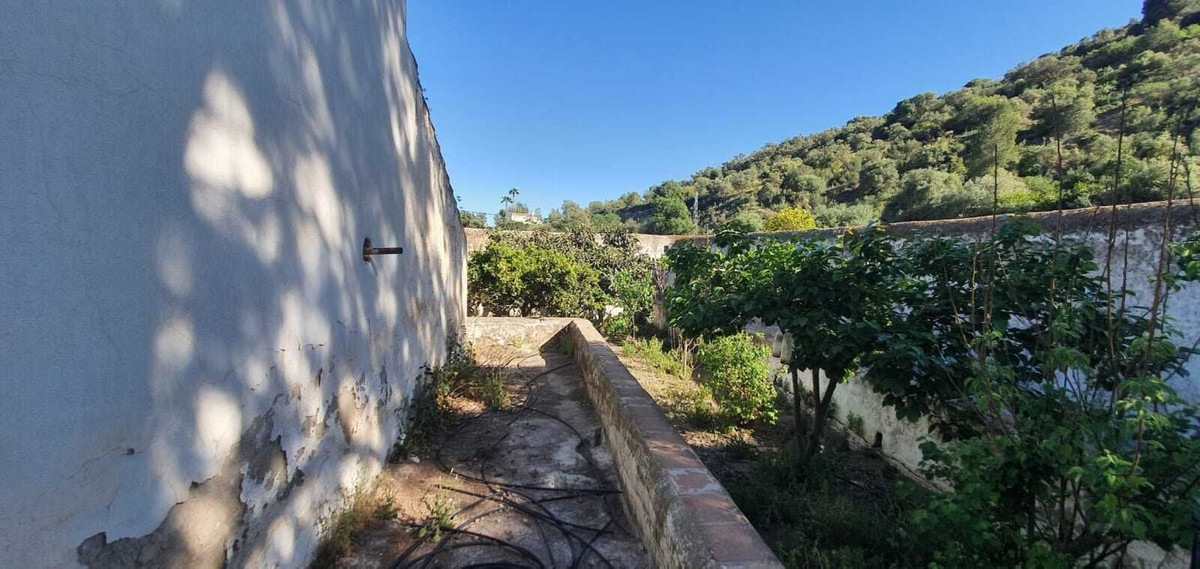 5 Bedroom Country house in Pizarra - Photo 3