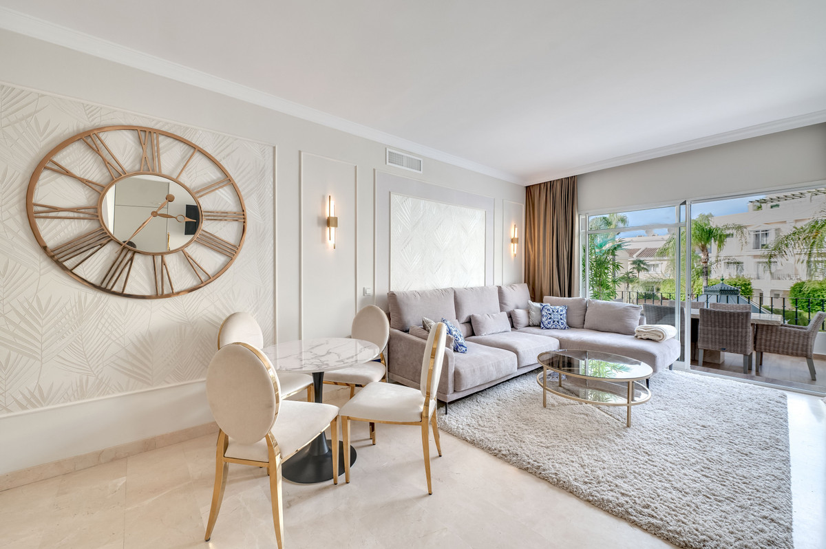 Apartment in Nueva Andalucia