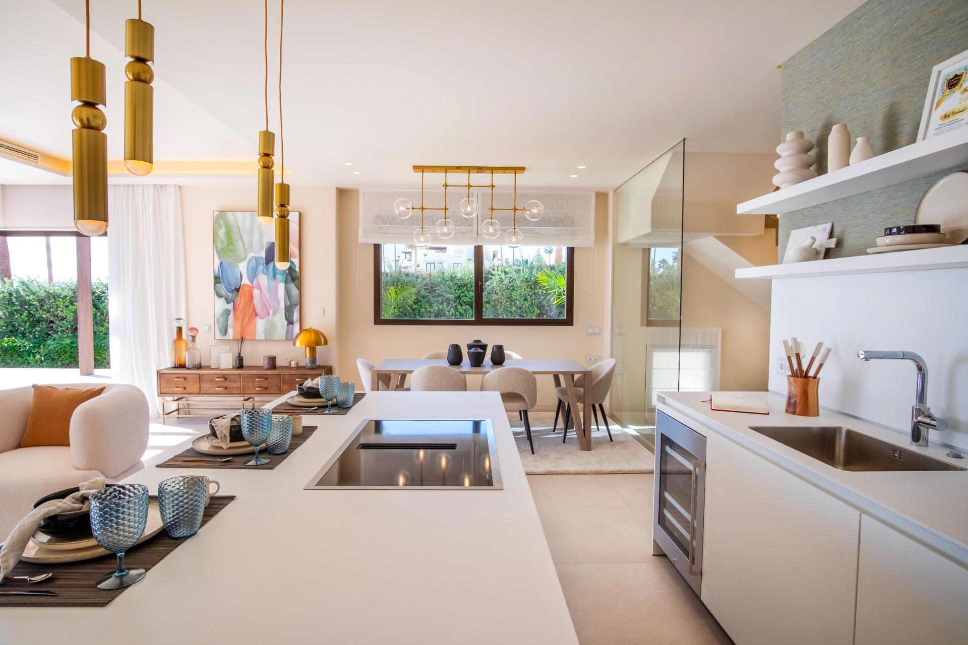 4 Bedroom Villa in Estepona - Photo 11