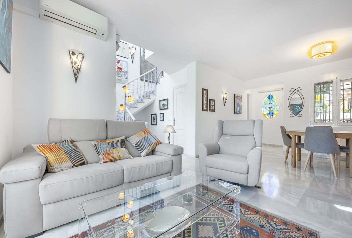 3 Bedroom Townhouse in Marbella - Photo 9