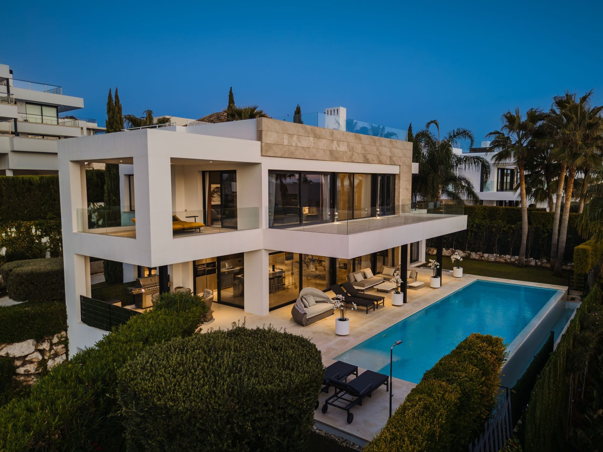 5 Bedroom Villa in Marbella - Photo 11