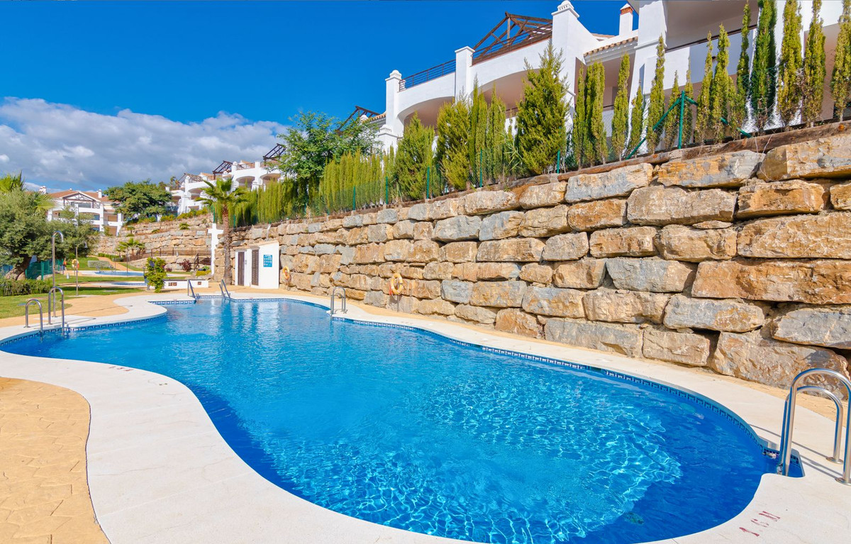 3 Bedroom Apartment in Casares - Photo 4