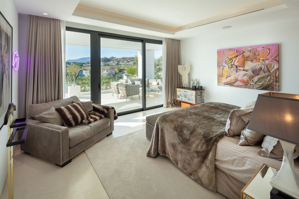 7 Bedroom Villa in Marbella - Photo 13