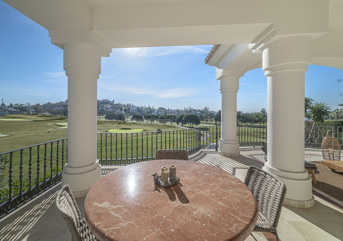 7 Bedroom Villa in Marbella - Photo 4
