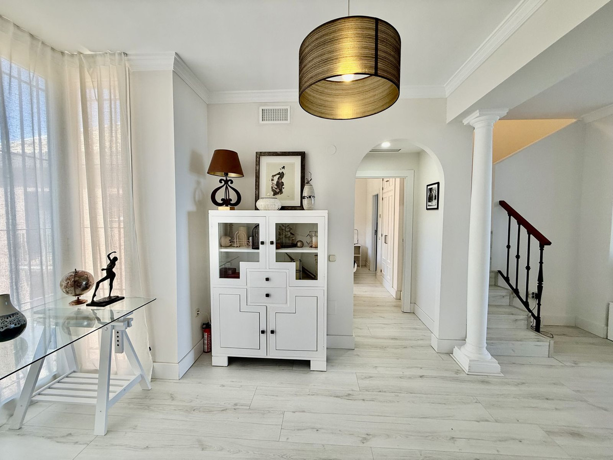 3 Bedroom Penthouse in Casares - Photo 16