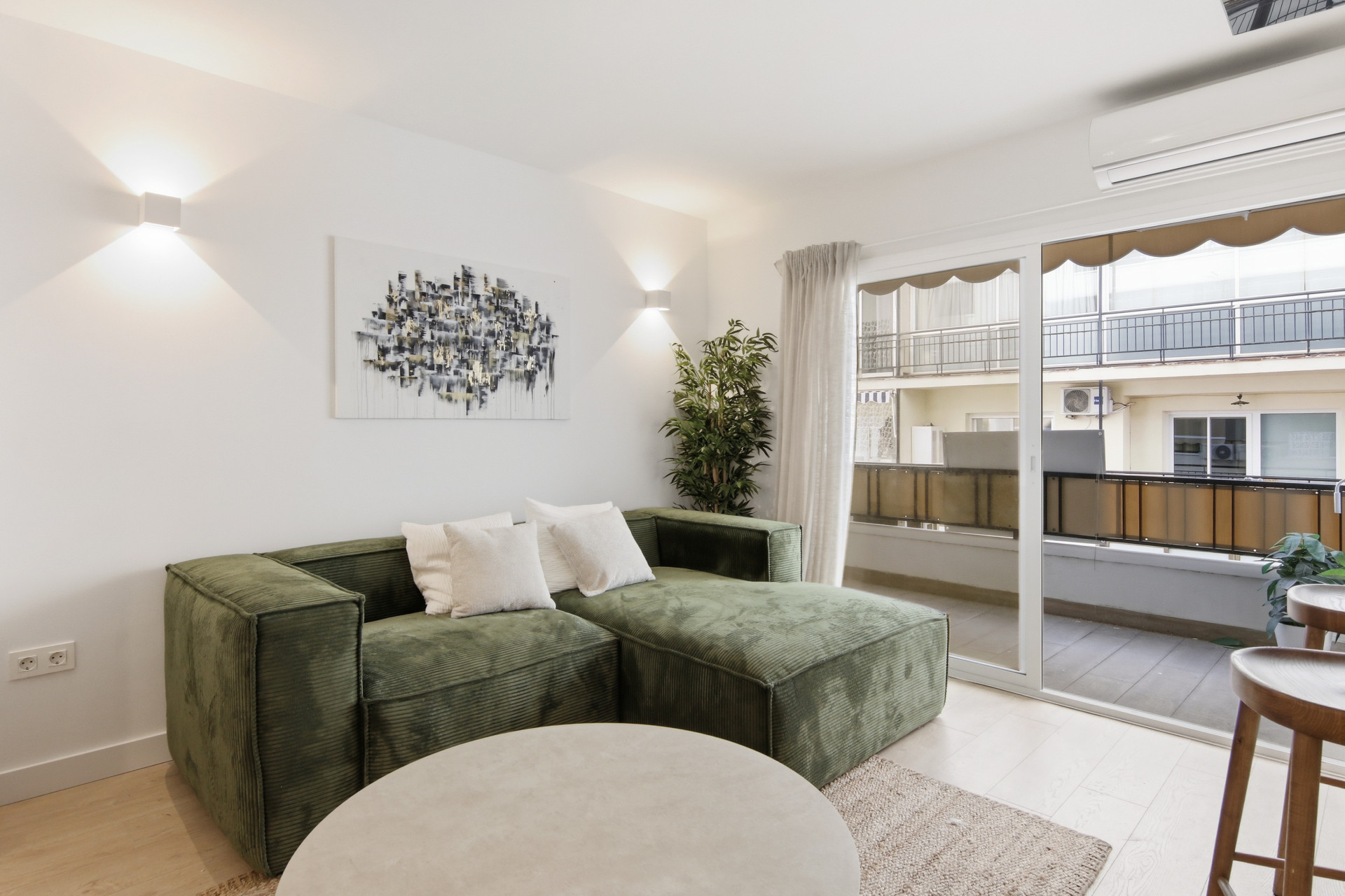 2 Bedroom Apartment in Marbella - Photo 13
