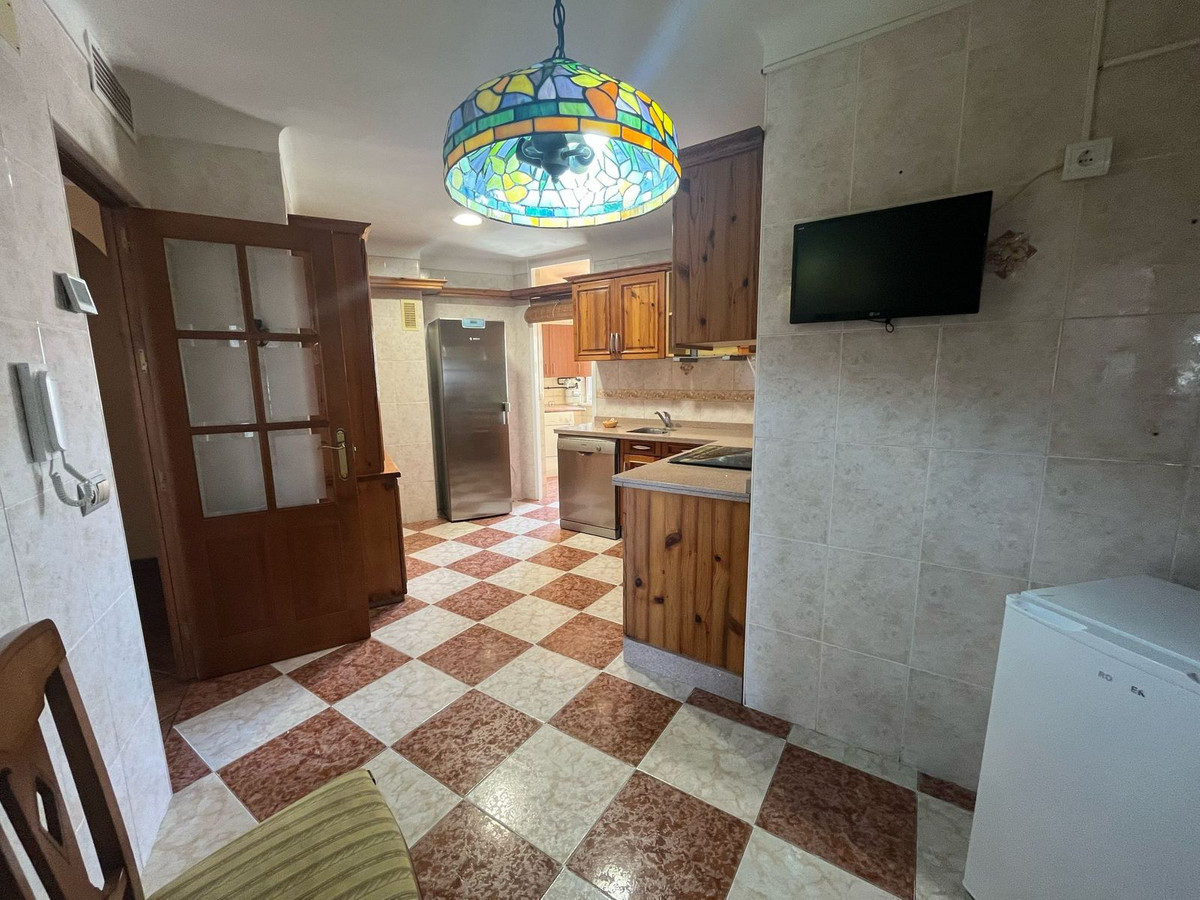 3 Bedroom Apartment in Estepona - Foto 6