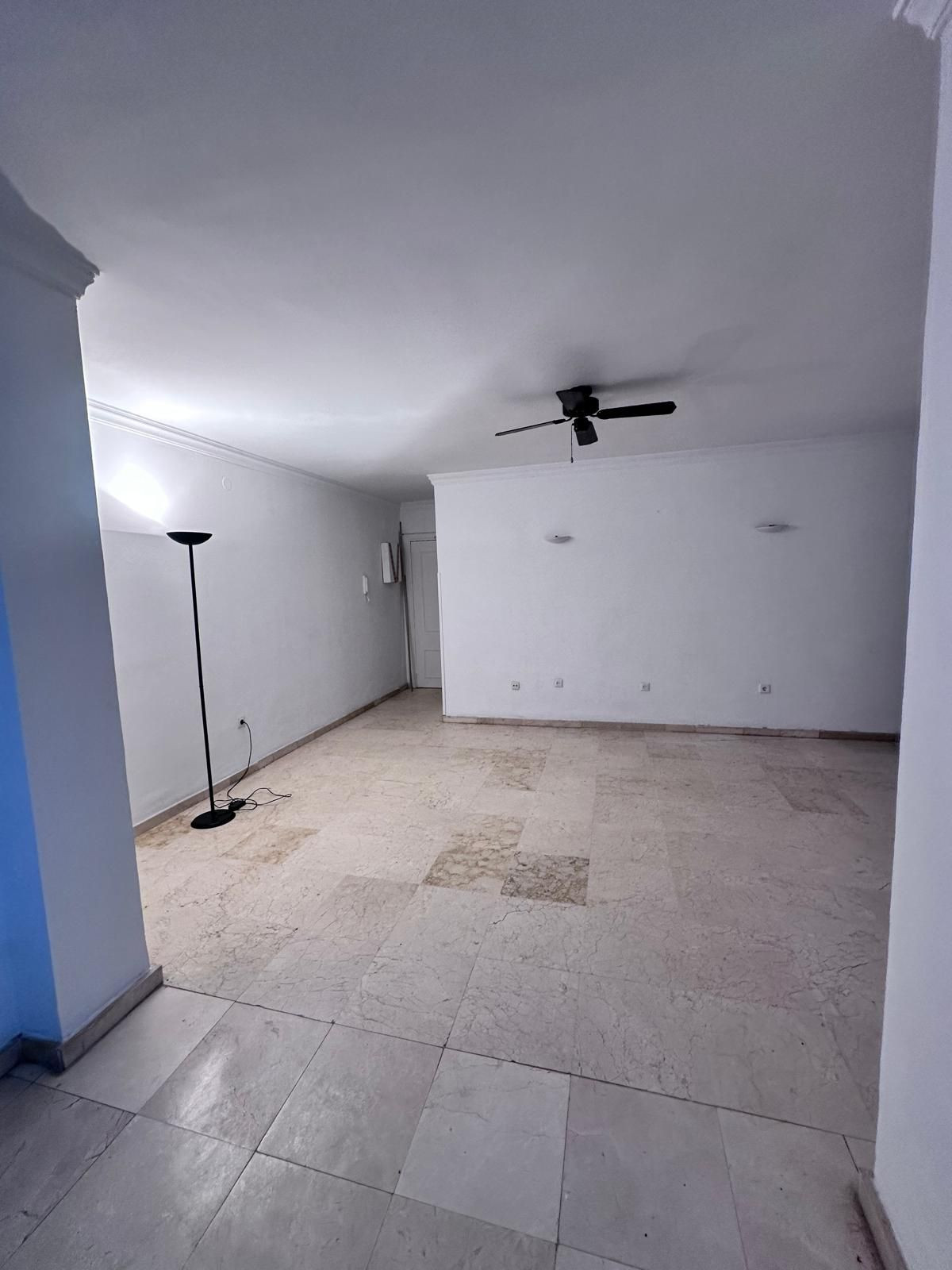 1 Bedroom Apartment in Marbella - Photo 3
