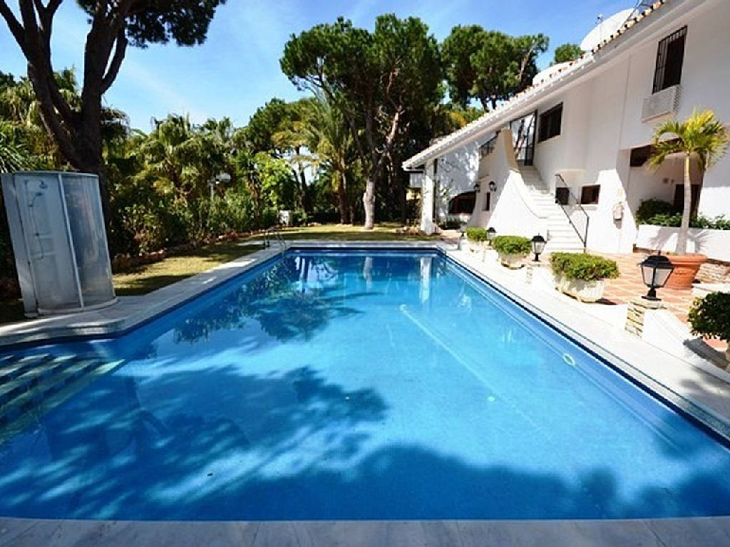 6 Bedroom Villa in Marbella - Photo 6