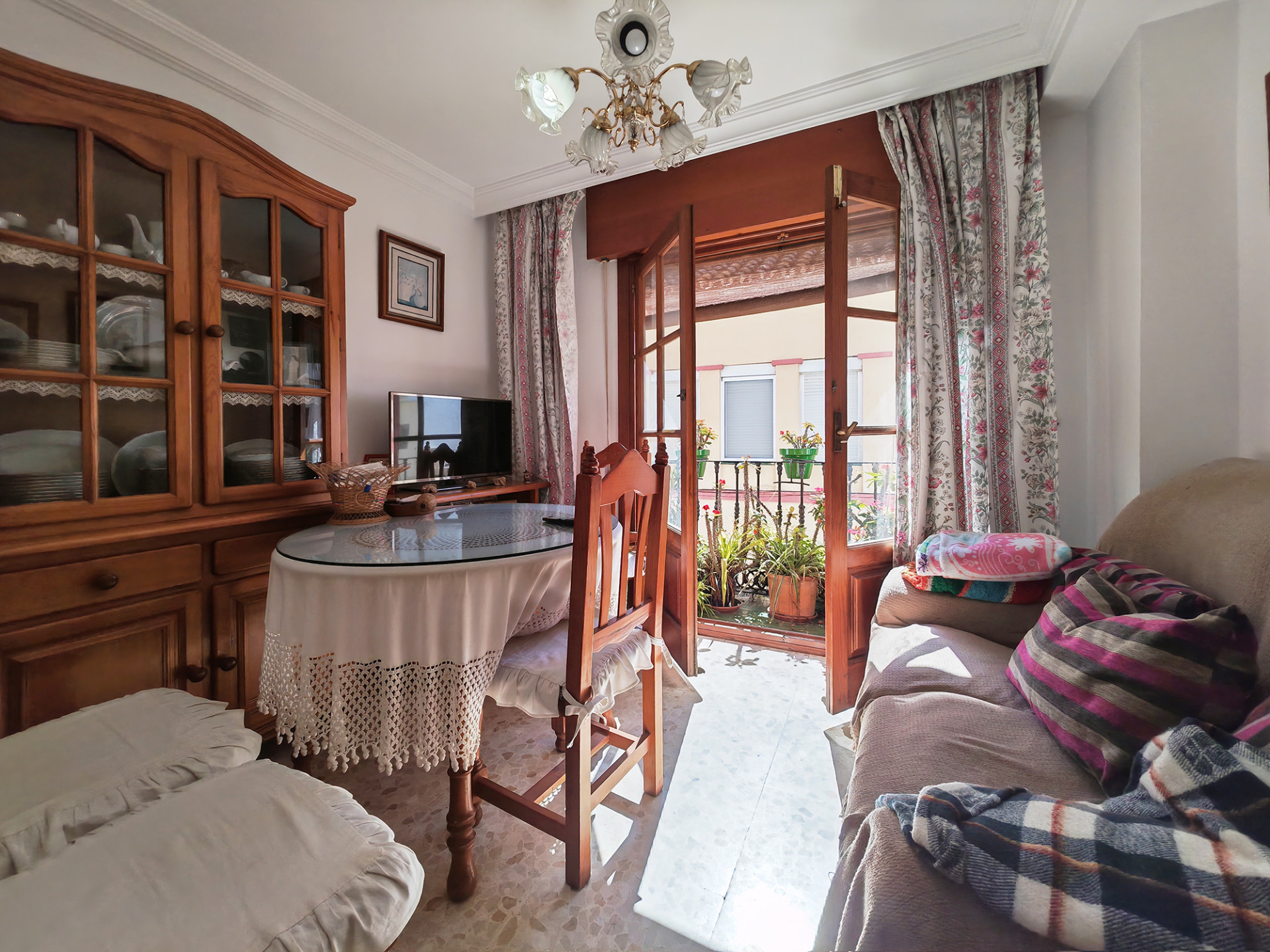 5 Bedroom Townhouse in Estepona - Фото 7