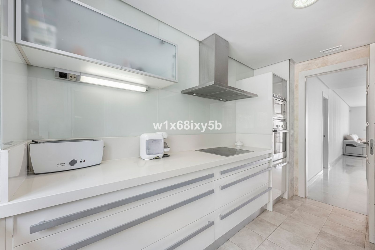 2 Bedroom Apartment in Marbella - Foto 13