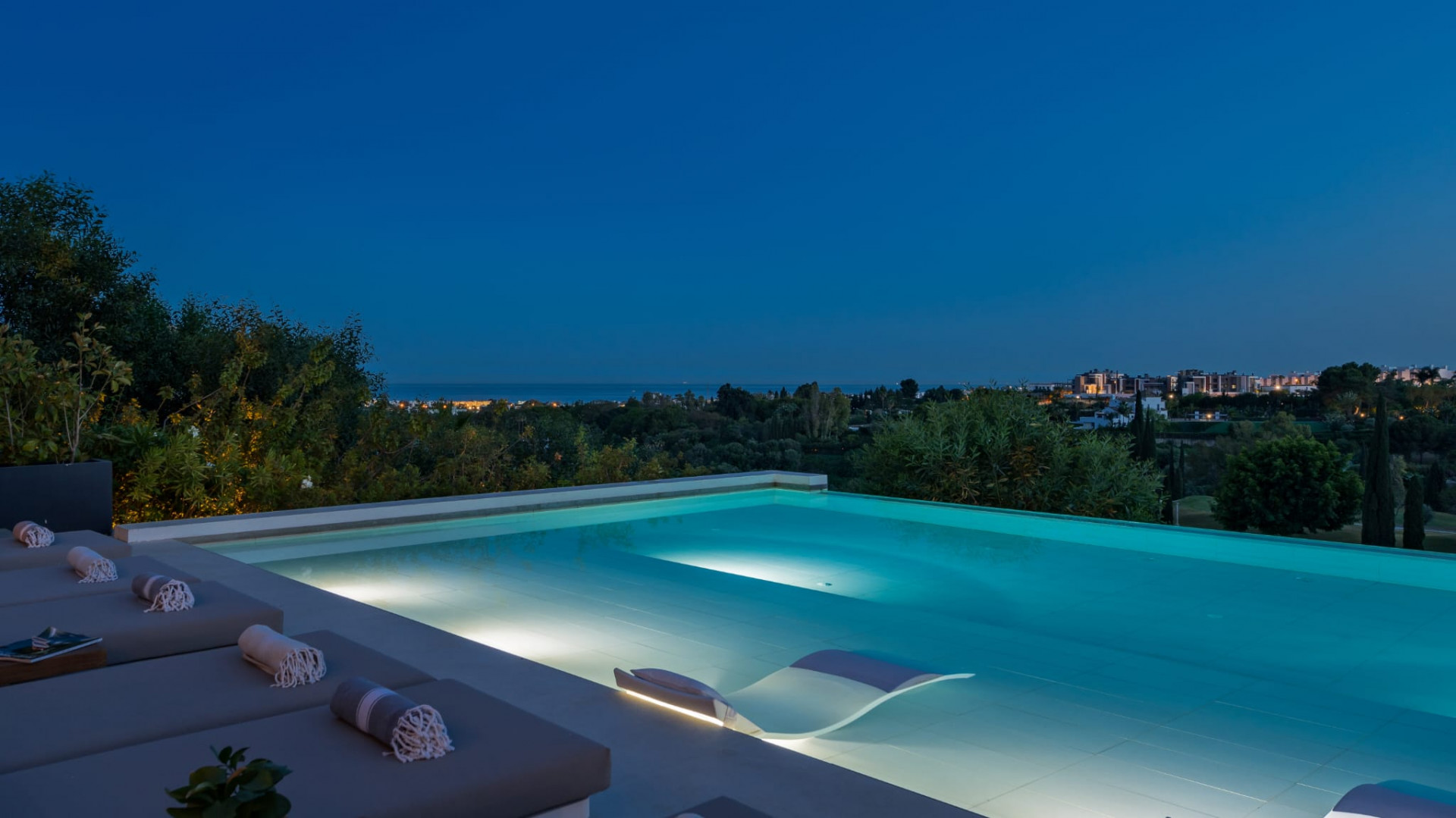 5 Bedroom Villa in Benahavís - Foto 7