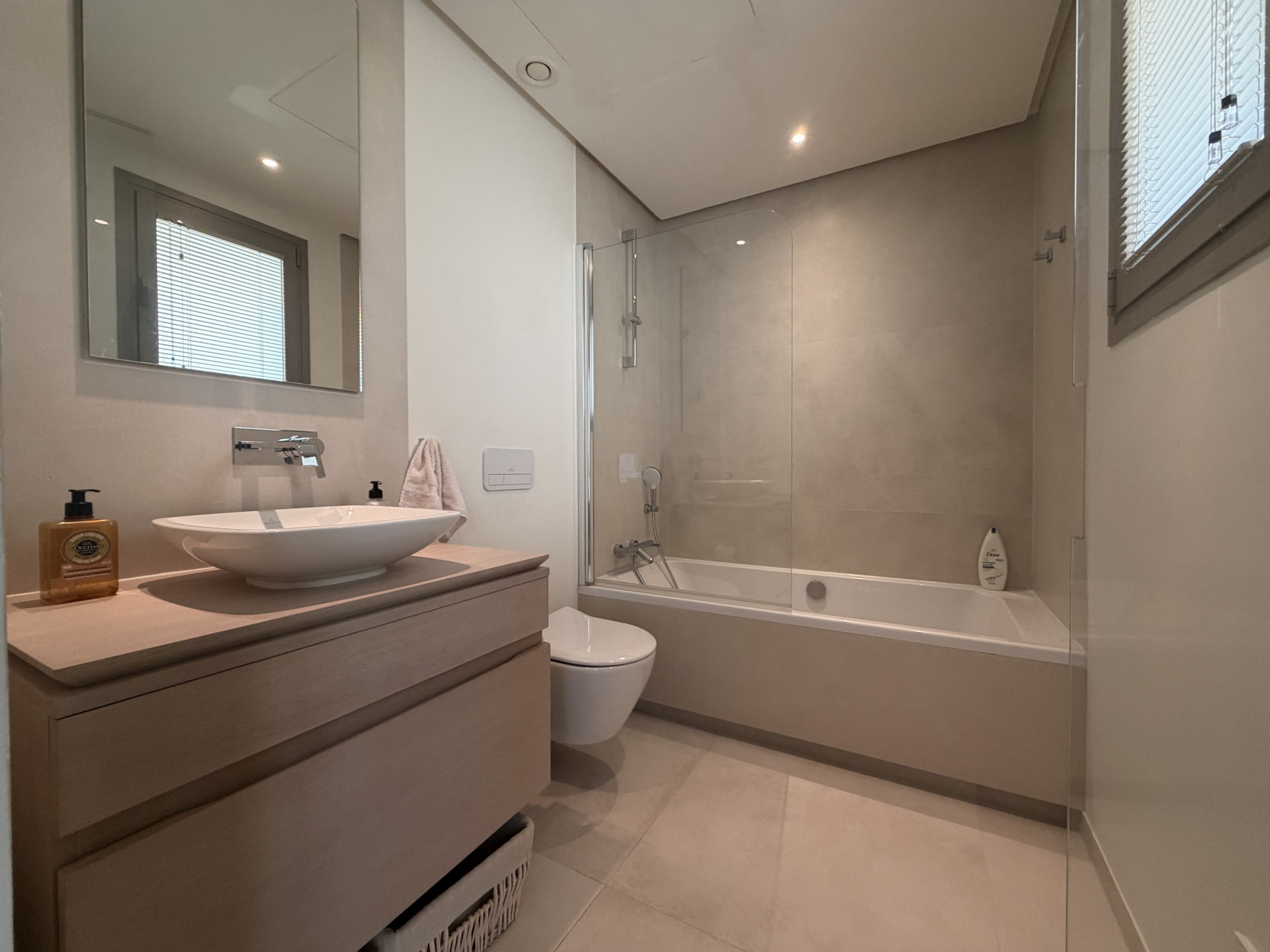 3 Bedroom Apartment in Marbella - Photo 11
