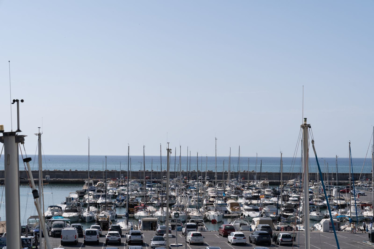 3 Bedroom Penthouse in Benalmádena - Photo 13