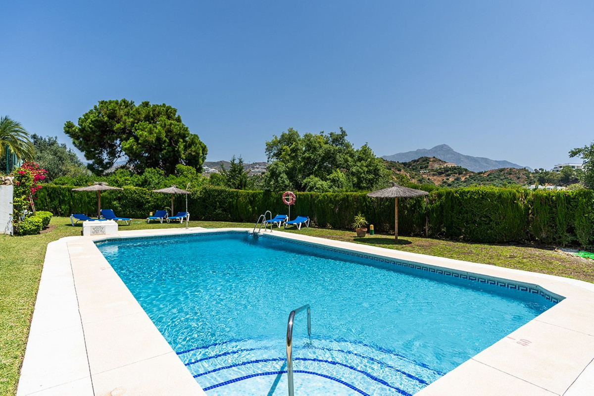 3 Bedroom Apartment in Benahavís - Photo 45