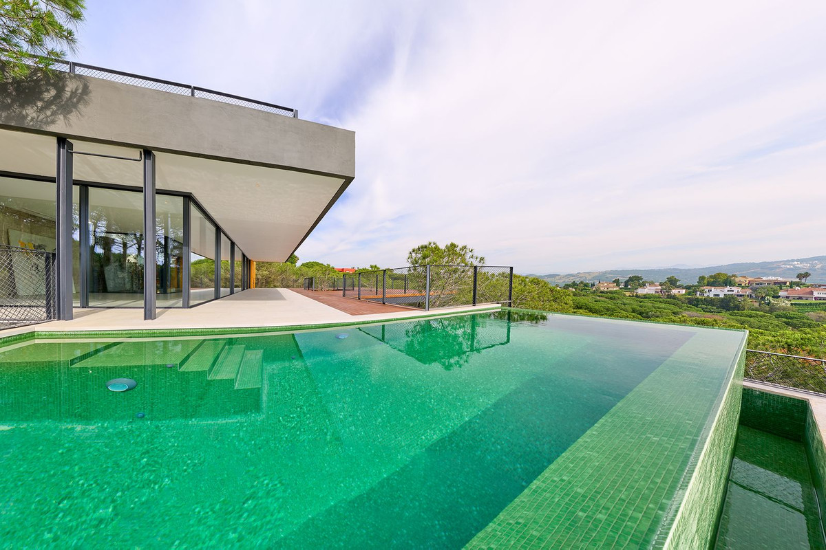 5 Bedroom Villa in Sotogrande - Photo 5