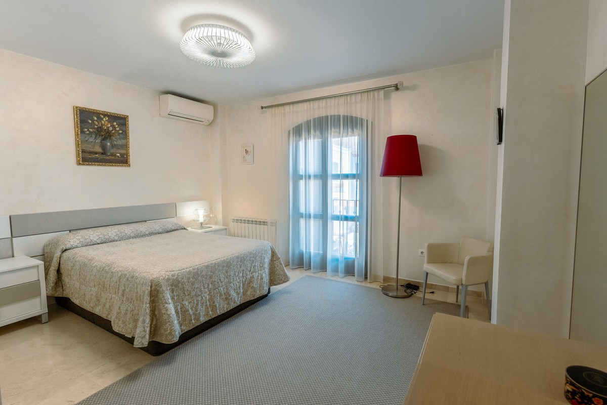 5 Bedroom Villa in San Pedro de Alcántara - Foto 47