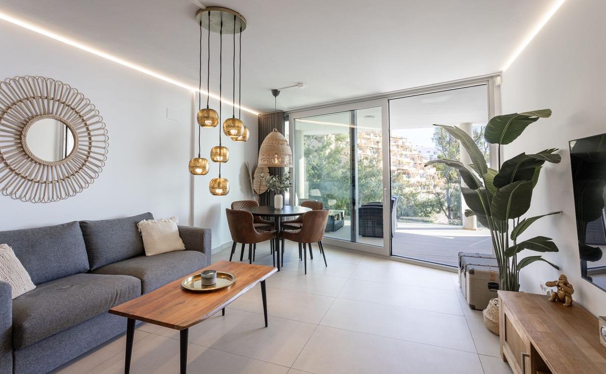 2 Bedroom Apartment in Fuengirola - Photo 11