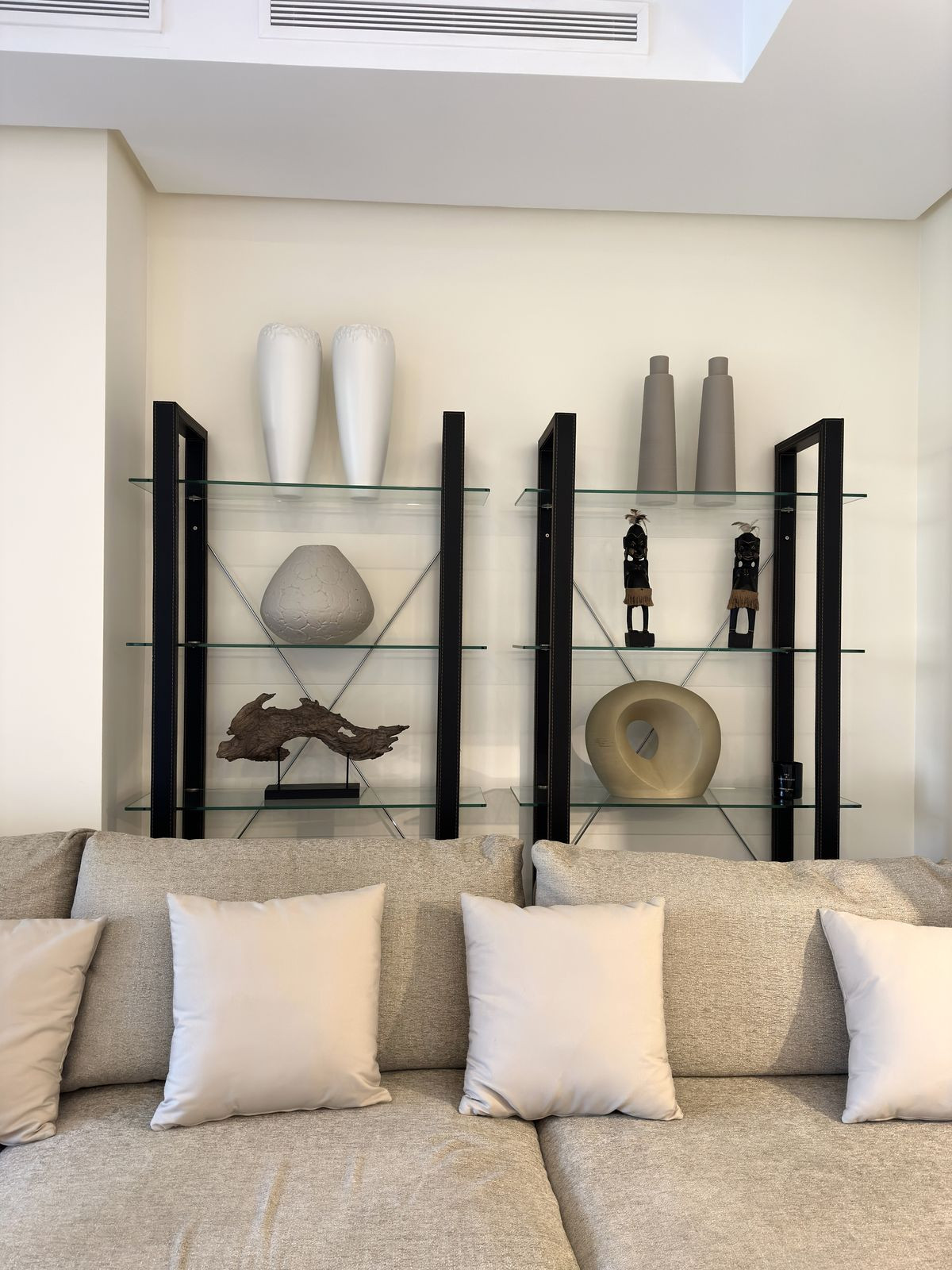 2 Bedroom Apartment in Marbella - Photo 10