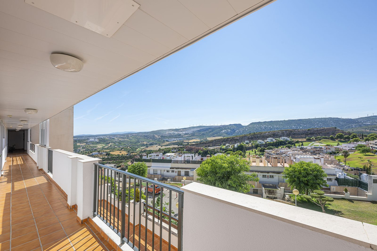 3 Bedroom Apartment in Casares - Photo 35