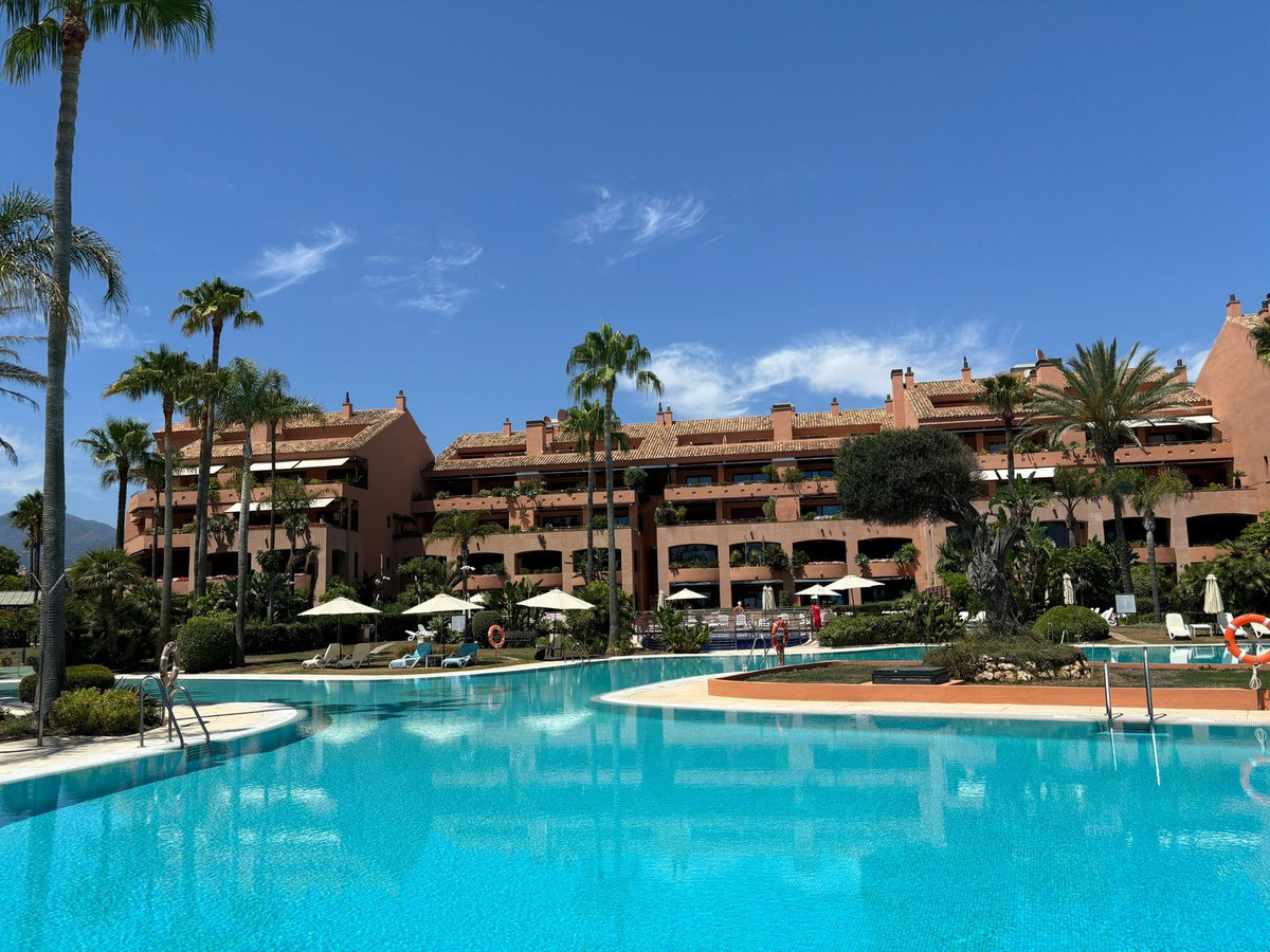 2 Bedroom Apartment in Marbella - Photo 37