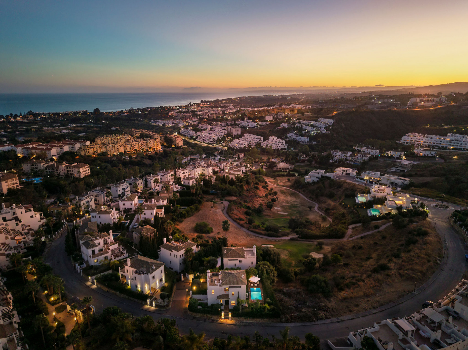 4 Bedroom Villa in Estepona - Photo 37
