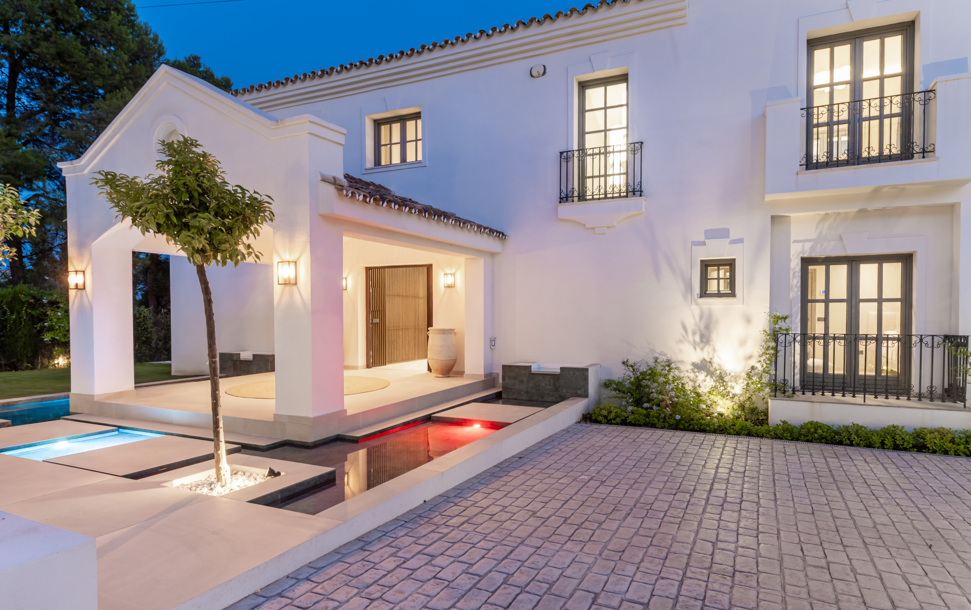 5 Bedroom Villa in Estepona - Photo 47