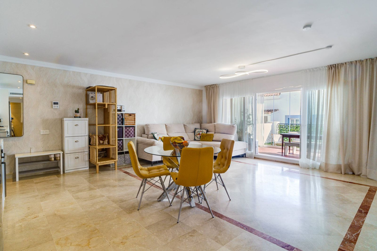 3 Bedroom Apartment in Benahavís - Foto 10
