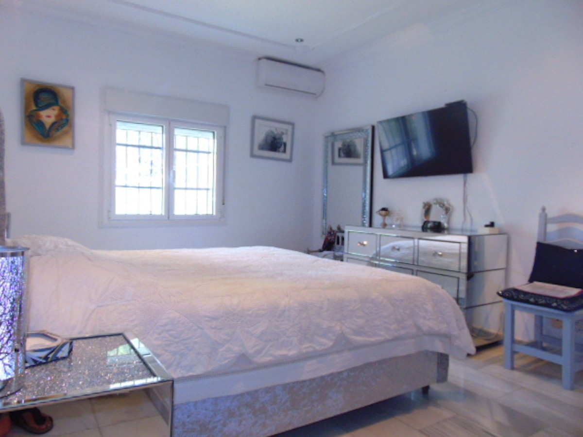 4 Bedroom Villa in San Pedro de Alcántara - Foto 6