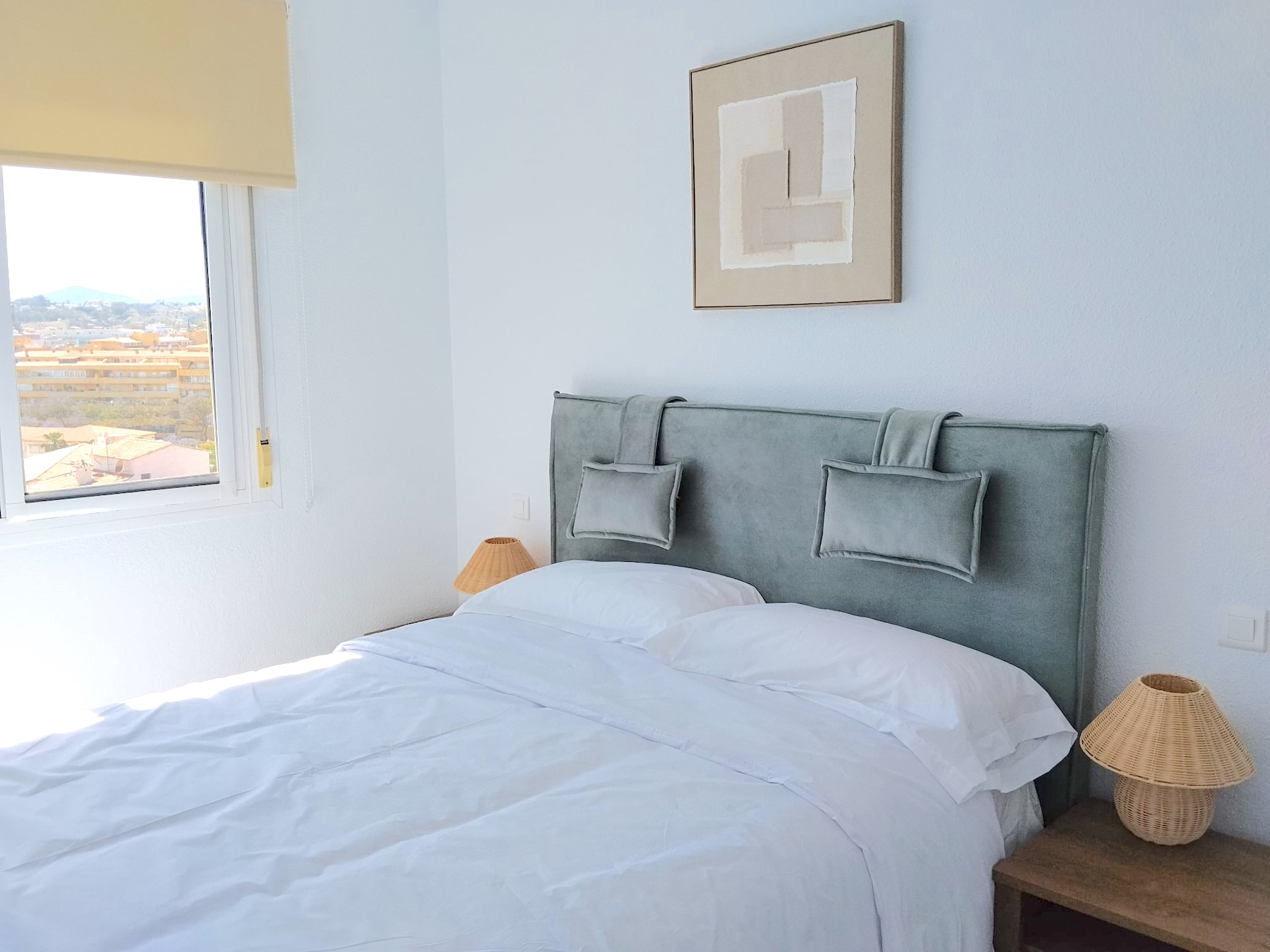 2 Bedroom Apartment in Fuengirola - Photo 13