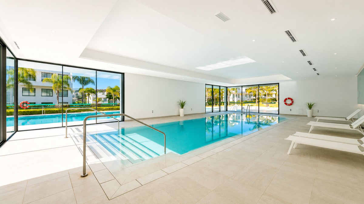3 Bedroom Apartment in Estepona - Photo 23