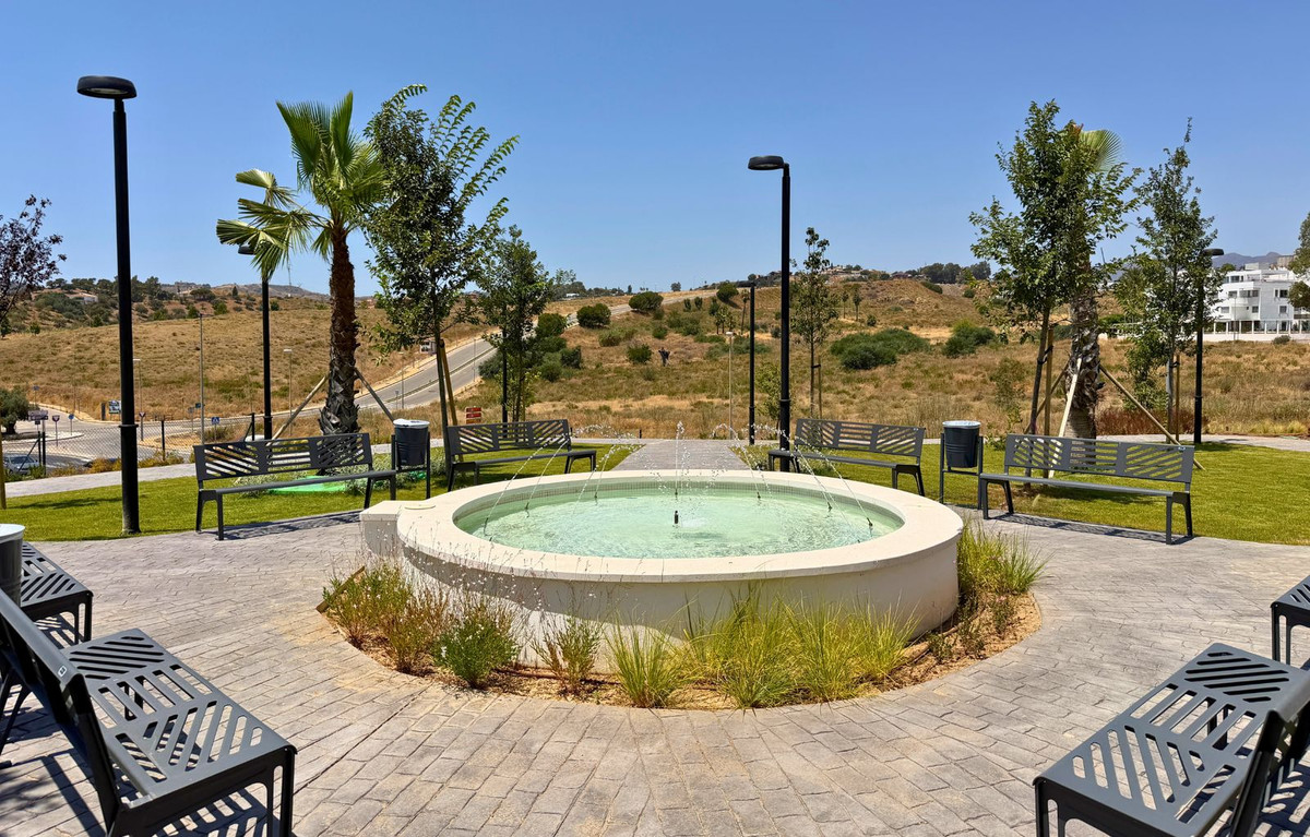 2 Bedroom Penthouse in Mijas - Photo 32