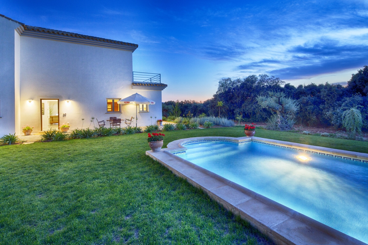 Chalet de 3 dormitorios con piscina en Málaga – Foto 26