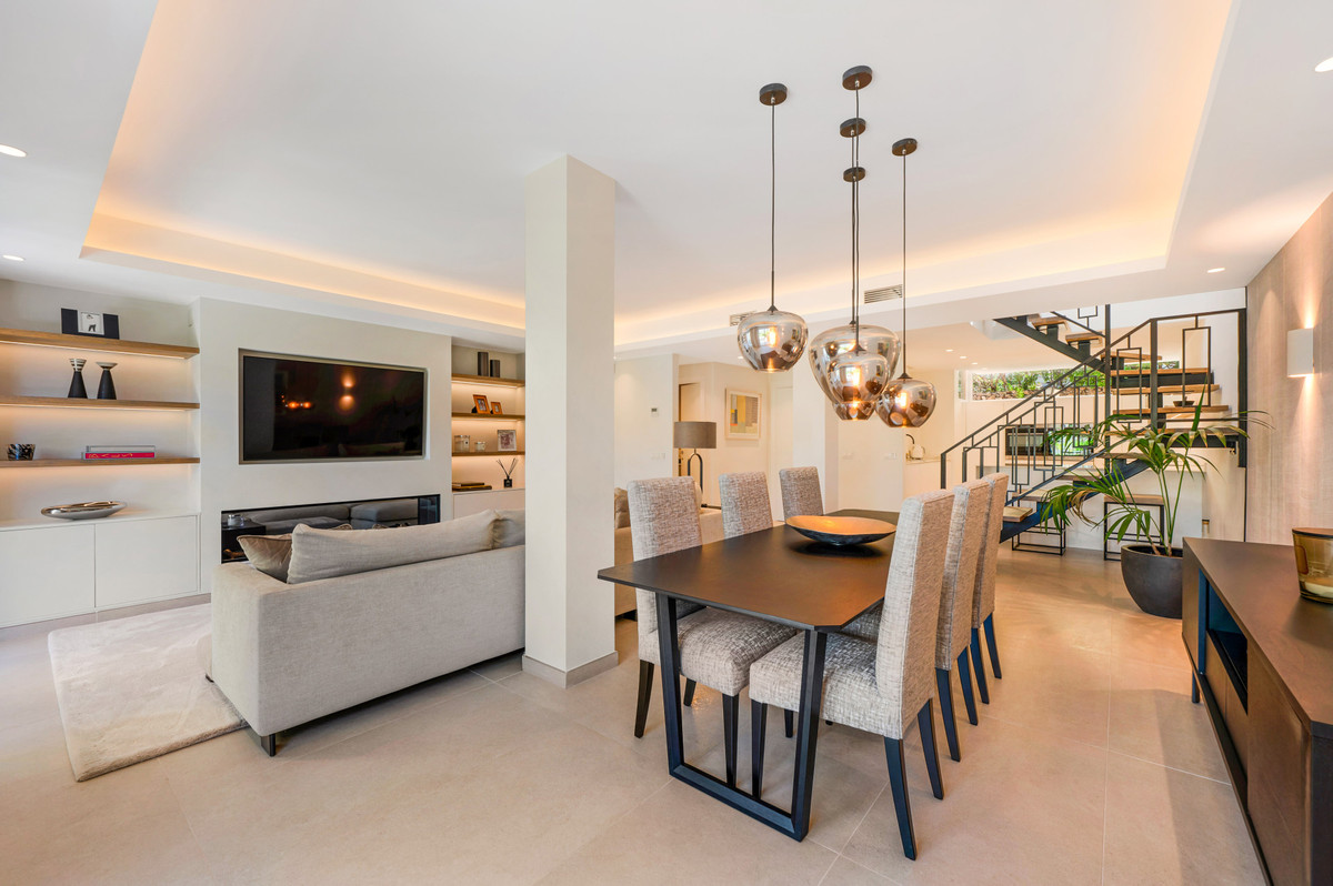 3 Bedroom Townhouse in Benahavís - Фото 2