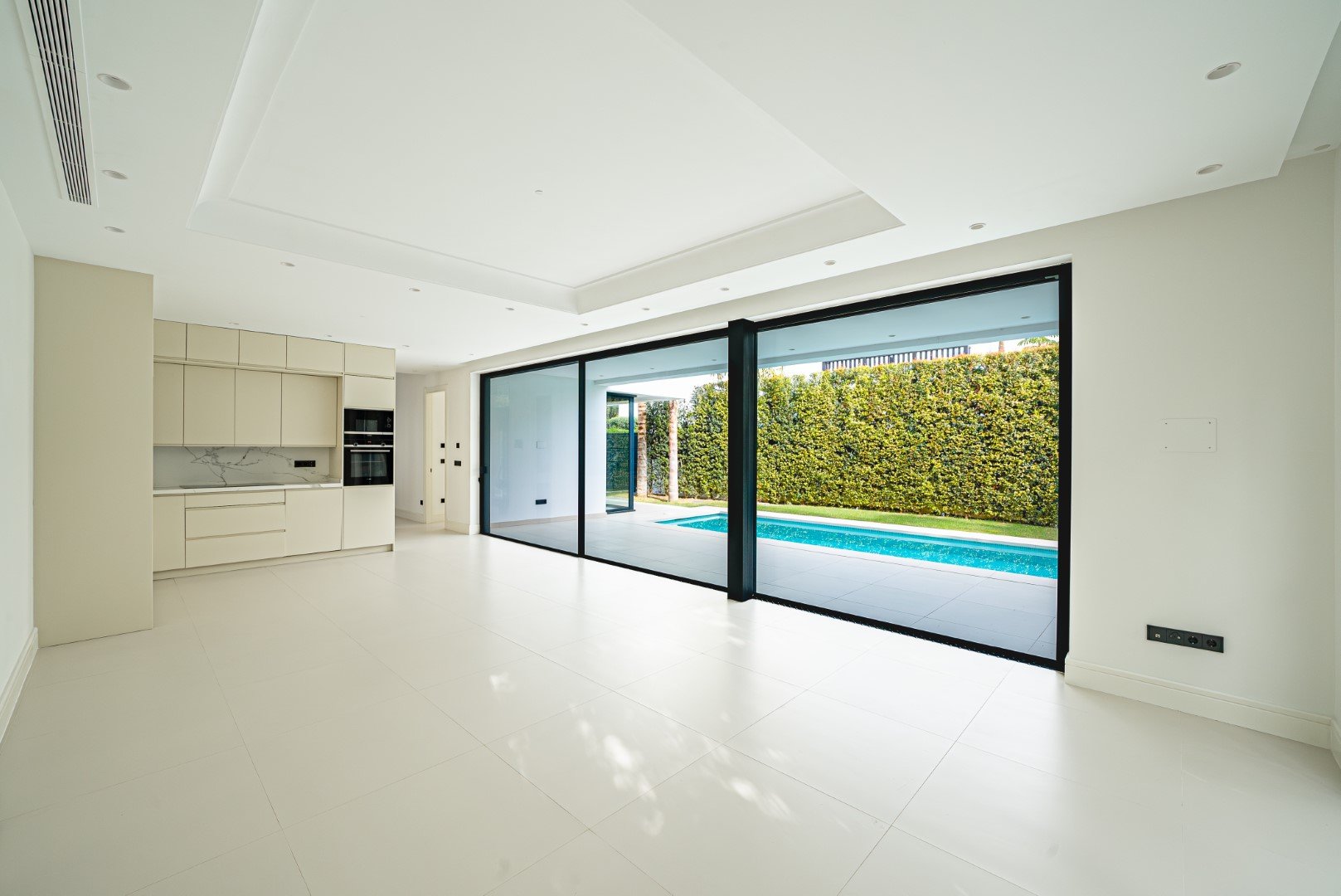4 Bedroom Villa in Marbella - Photo 14