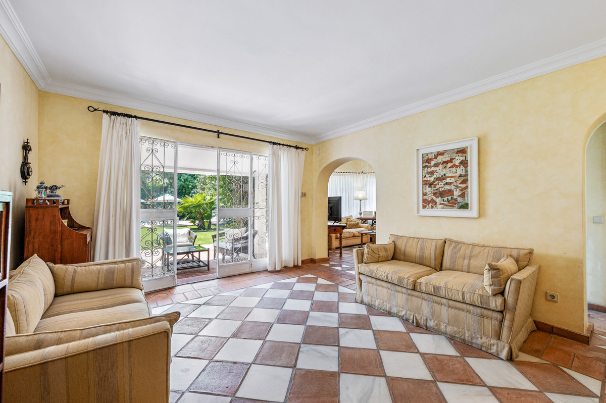 5 Bedroom Villa in San Pedro de Alcántara - Foto 9