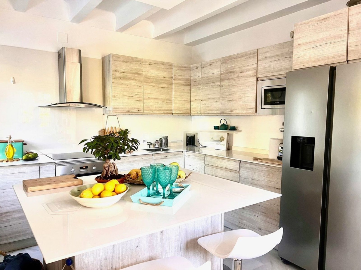 3 Bedroom Townhouse in Marbella - Photo 9