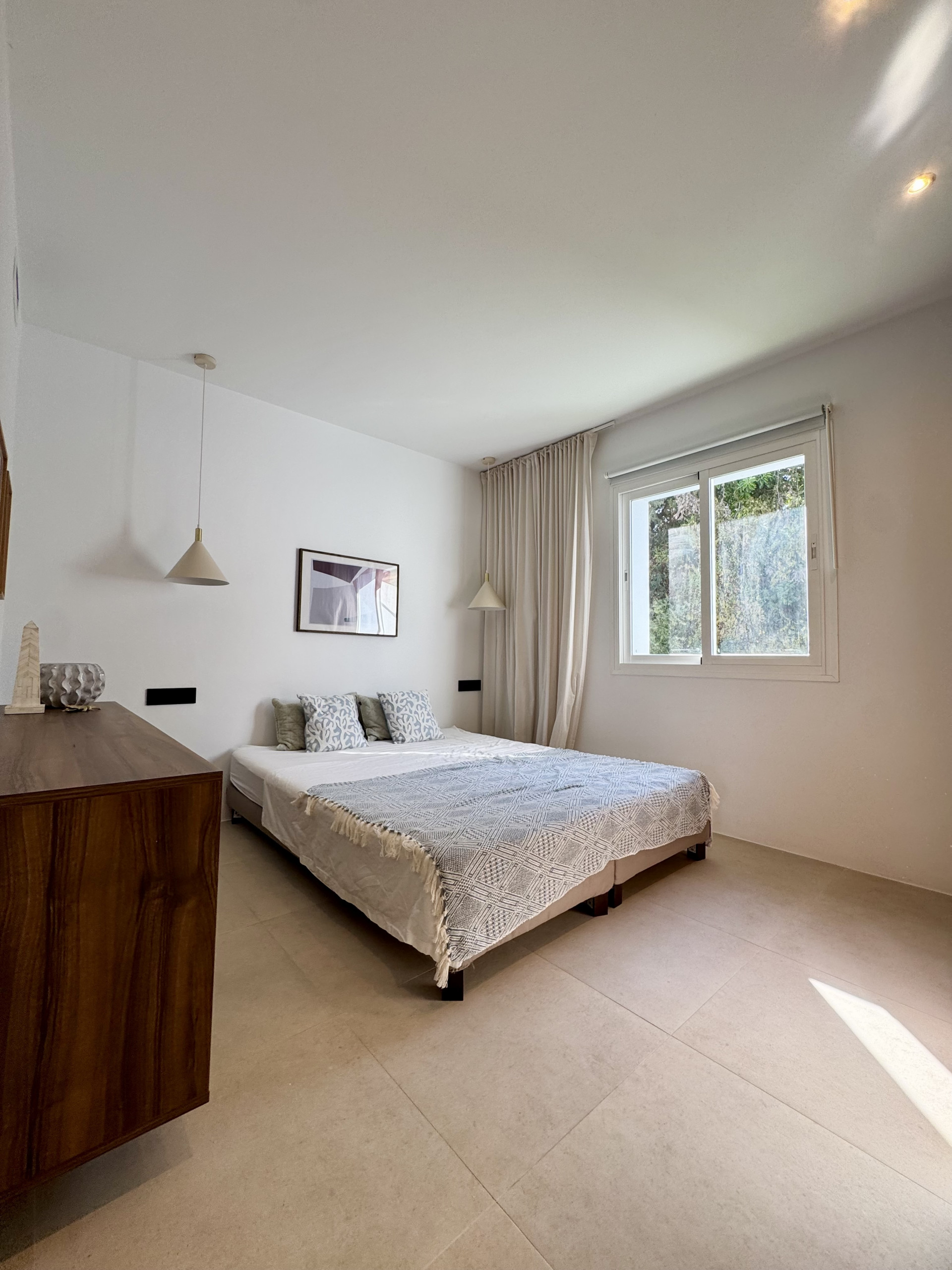 3 Bedroom Penthouse in Benahavís - Photo 22