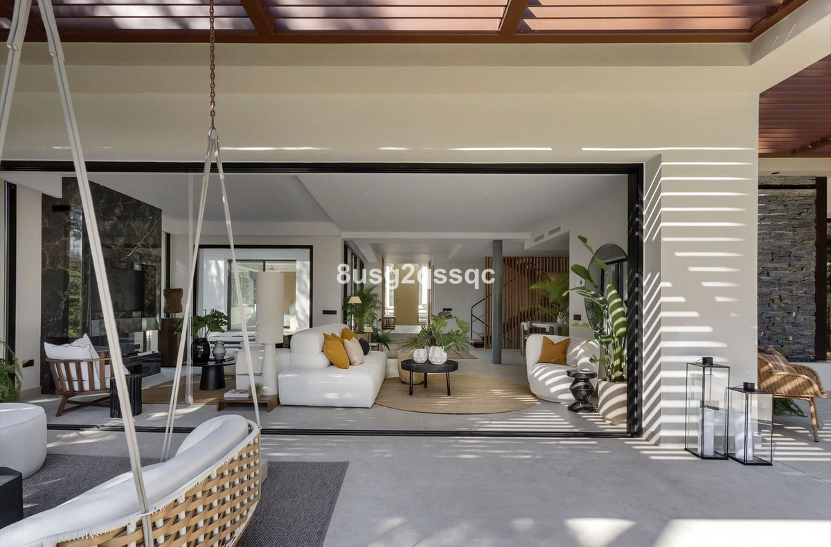 6 Bedroom Villa in Marbella - Photo 14