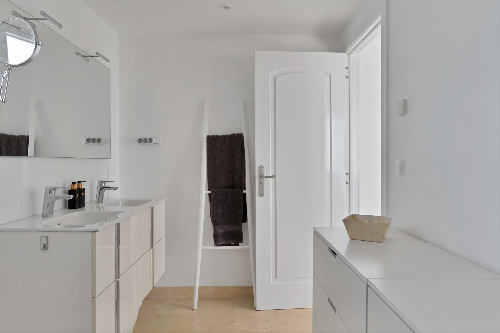 2 Bedroom Penthouse in Mijas - Photo 24