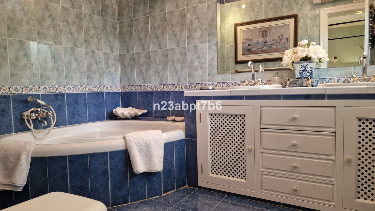 4 Bedroom Villa in Marbella - Foto 10