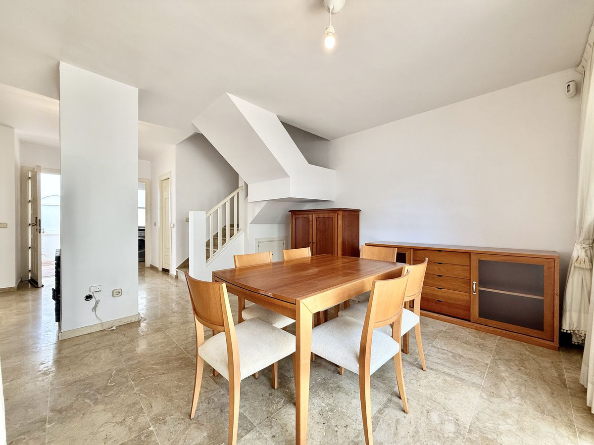 3 Bedroom Townhouse in Marbella - Photo 8