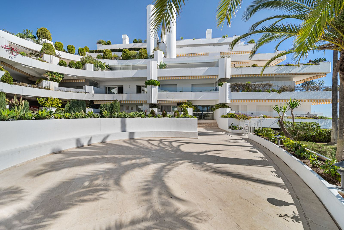 3 Bedroom Apartment in Marbella - Photo 41