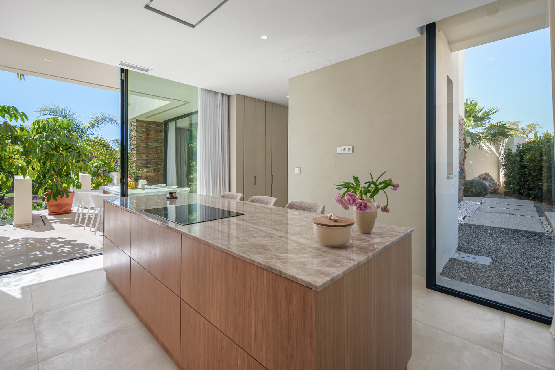 4 Bedroom Villa in Estepona - Photo 13